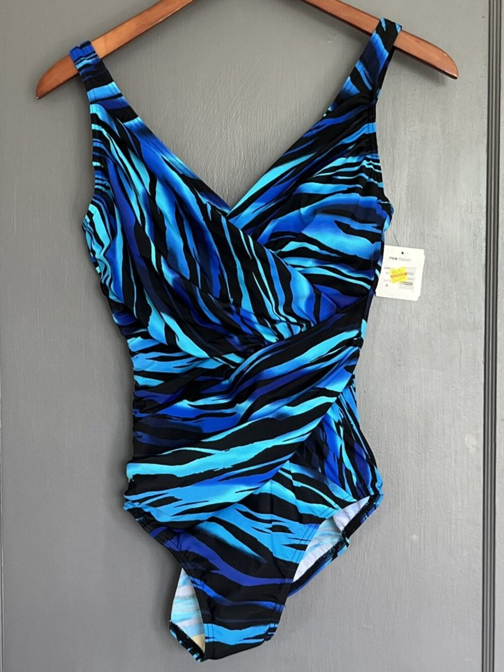 New Kirkland Miraclesuit Crossover Drape One Piece Swimsuit Blue Size 8 Slimming